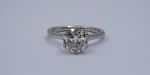 Bague or blanc sertie diamant 1,6 ct taille moderne
Pds 5 grs
(Eg...